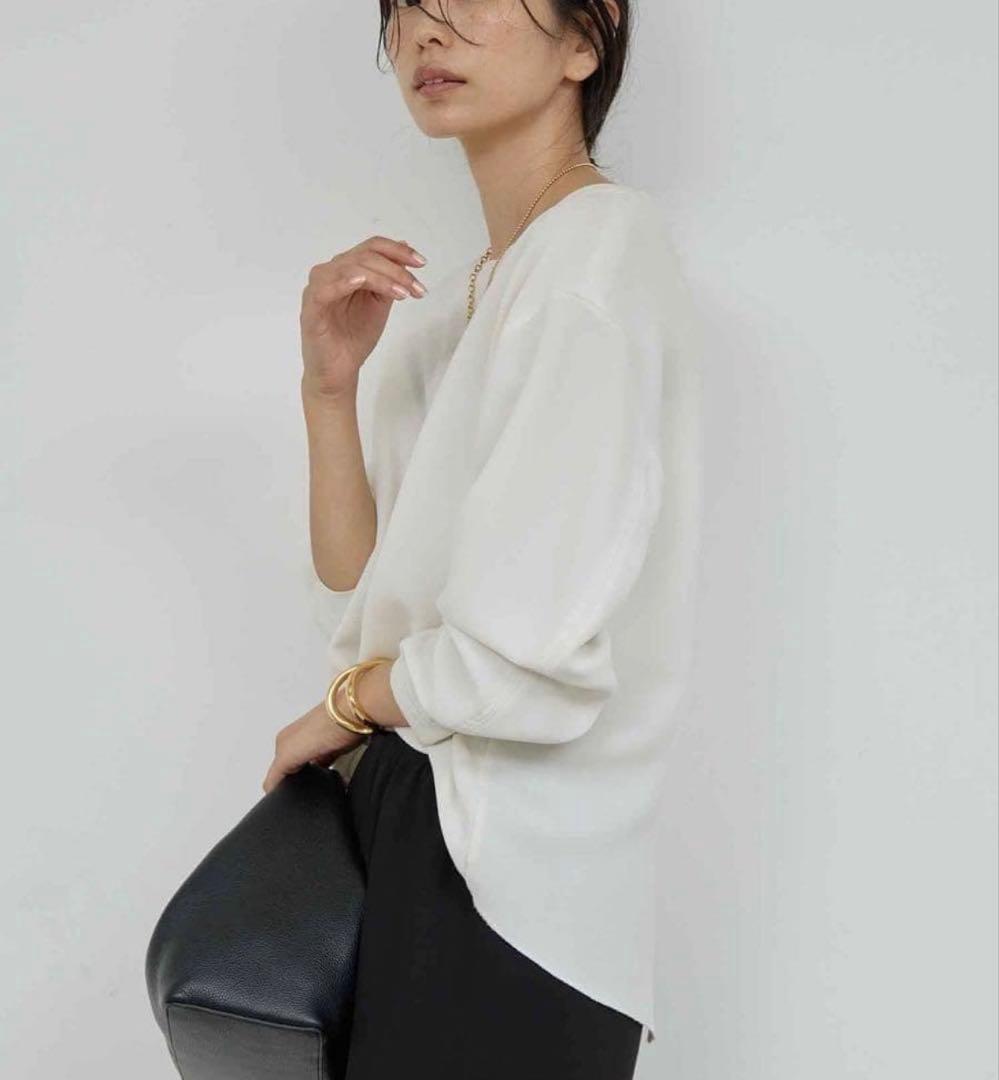 ガリャルダガランテ　1,7万円　バックスリットブラウスT ホワイト　白