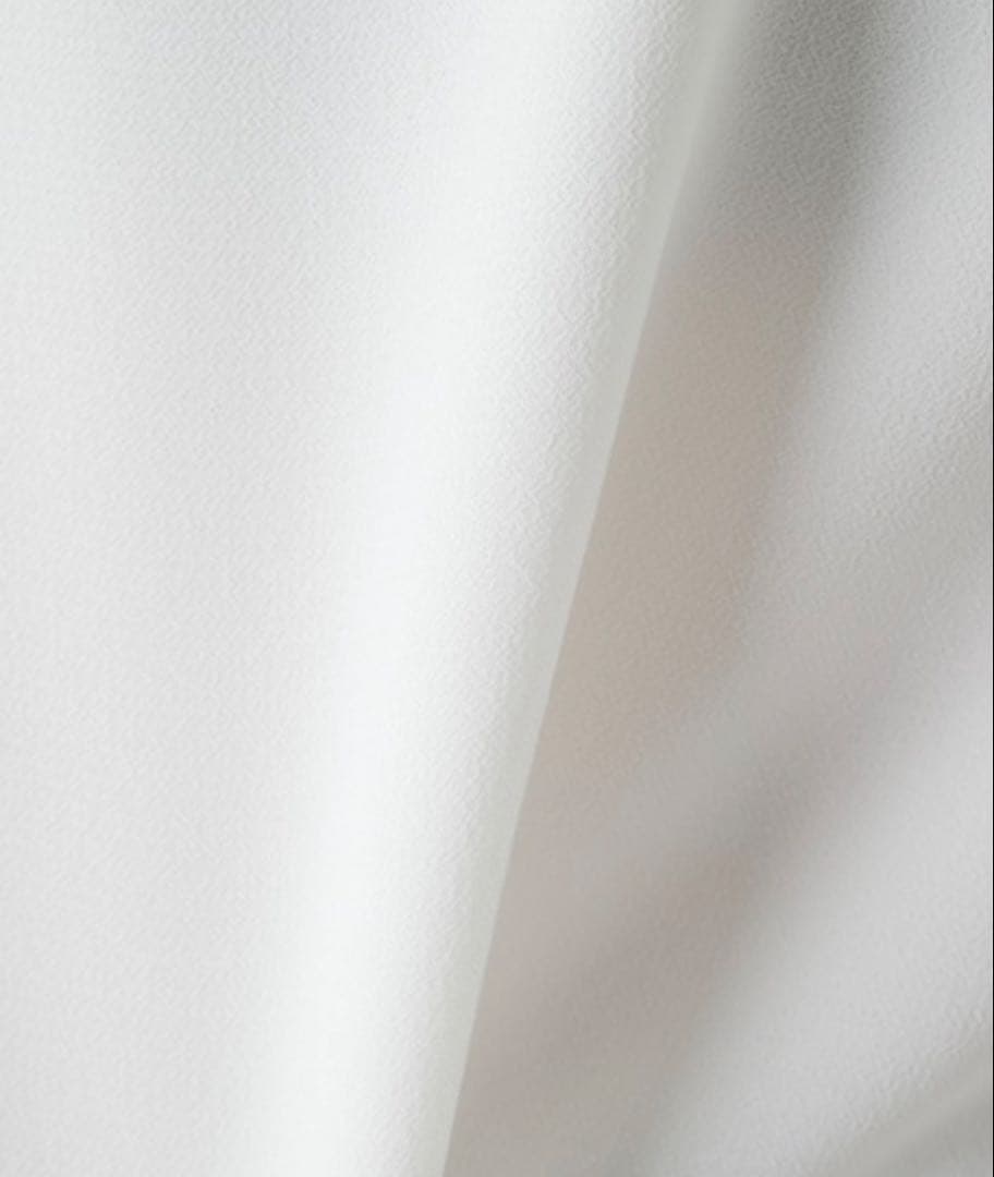 ガリャルダガランテ　1,7万円　バックスリットブラウスT ホワイト　白