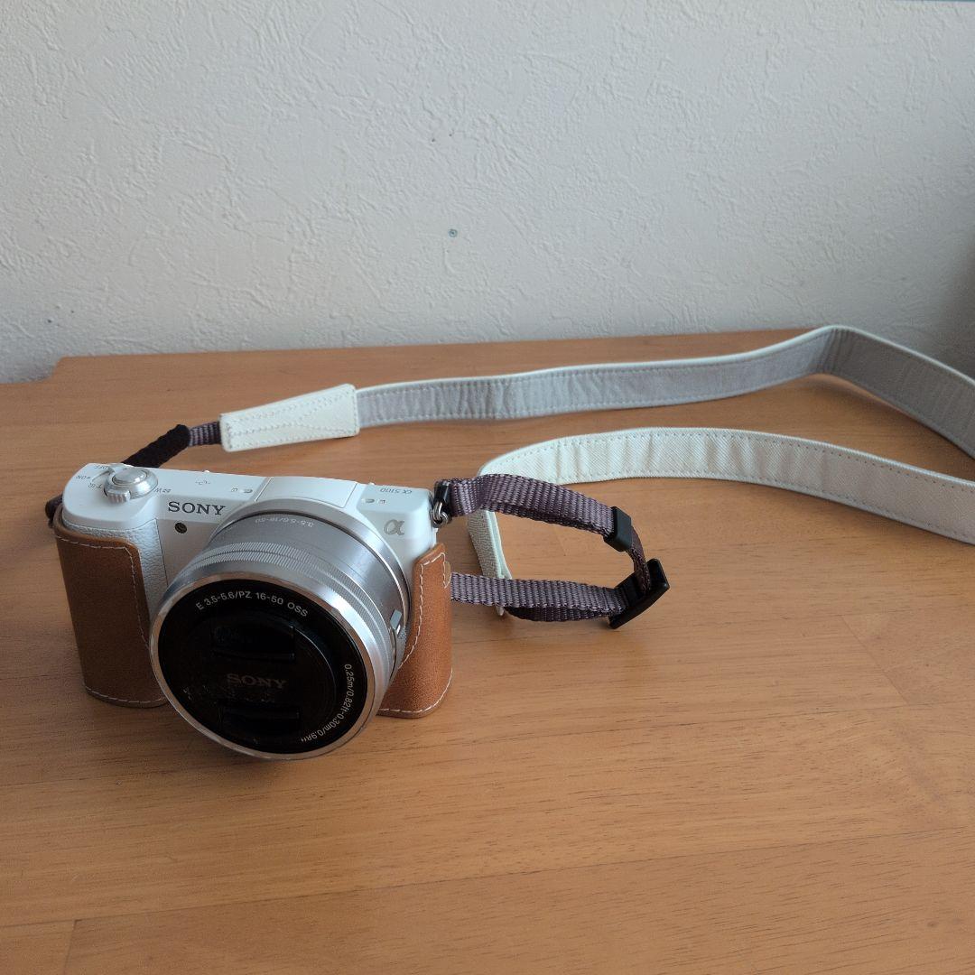 SONY ミラーレス一眼 レンズ交換式デジタルカメラα5100