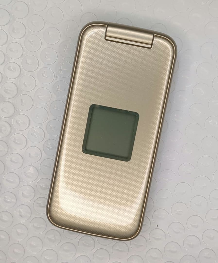 美品 docomo F-02J ゴールド らくらくフォン