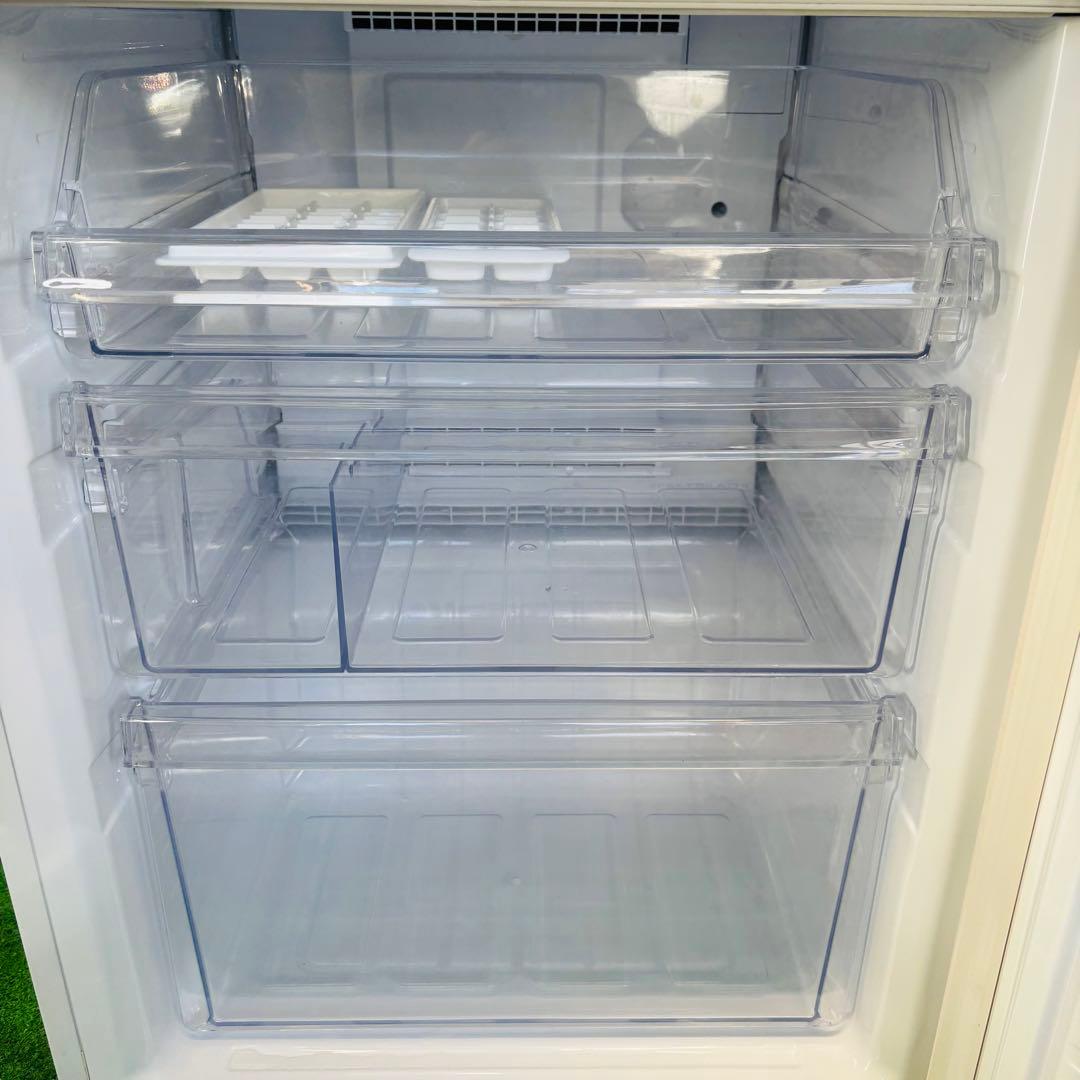 SHARP 271L 冷蔵庫 大きめ スリム【地域限定配送無料】