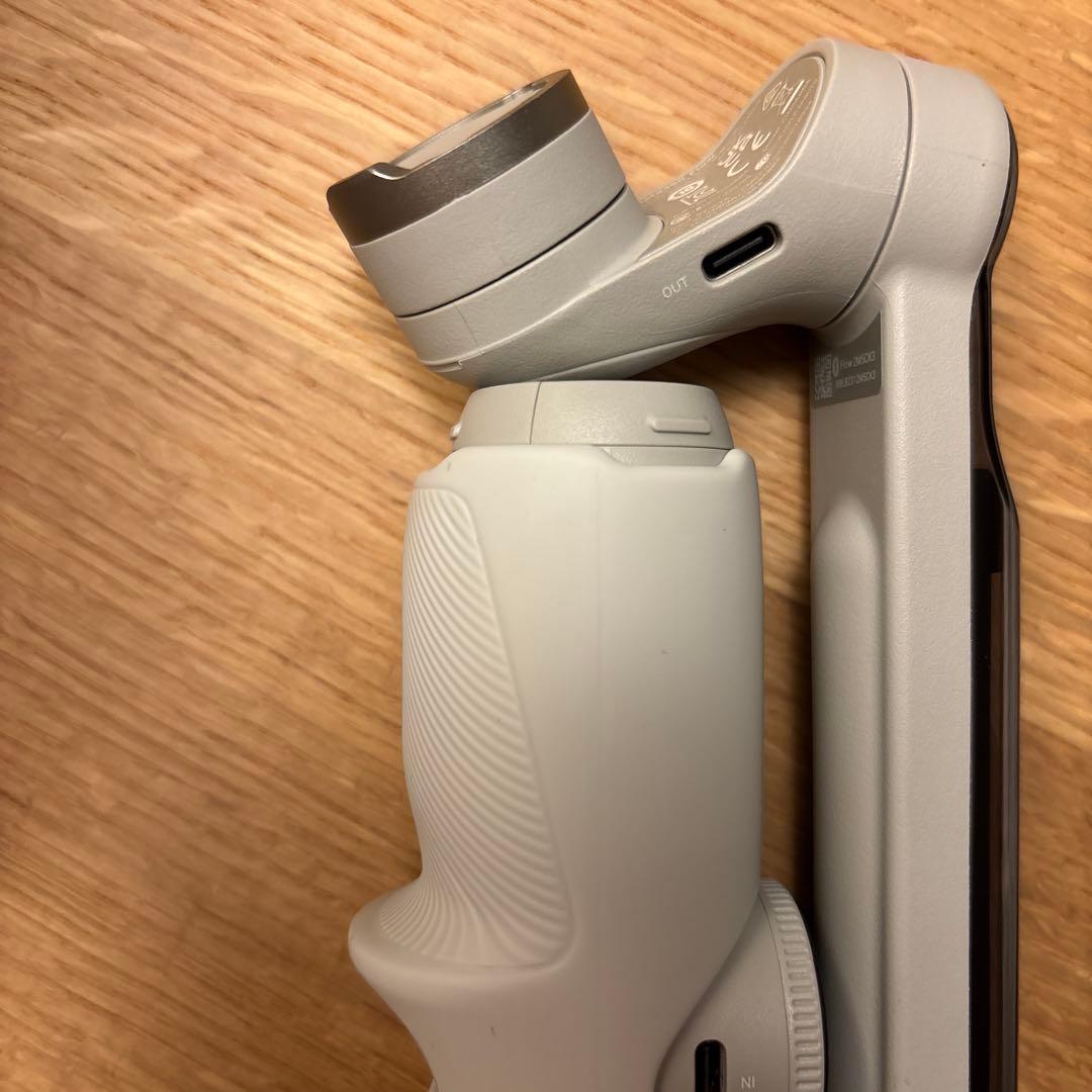 Insta360 Flow スマホ　ジンバル