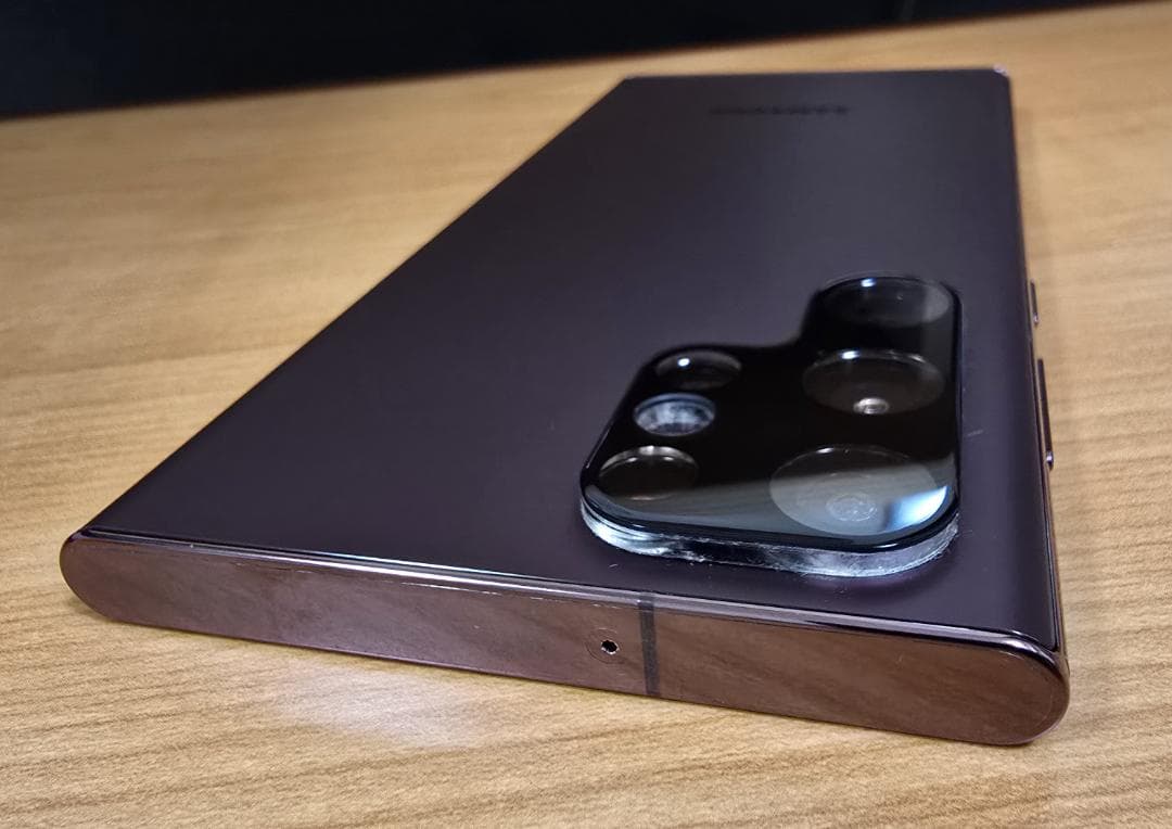 美品■Galaxy S22 Ultra 256GB／香港版 SM-S9080