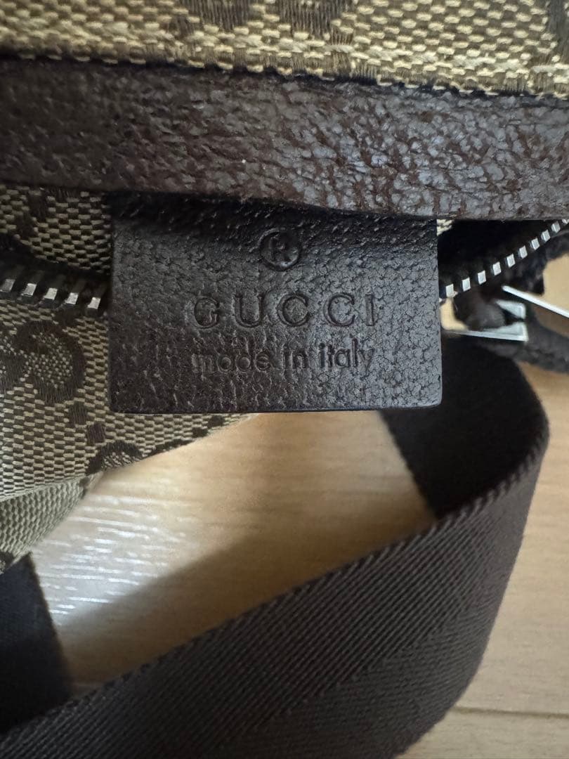 GUCCI グッチ　ウエストポーチ　ボディバッグ　GGキャンバス　28566