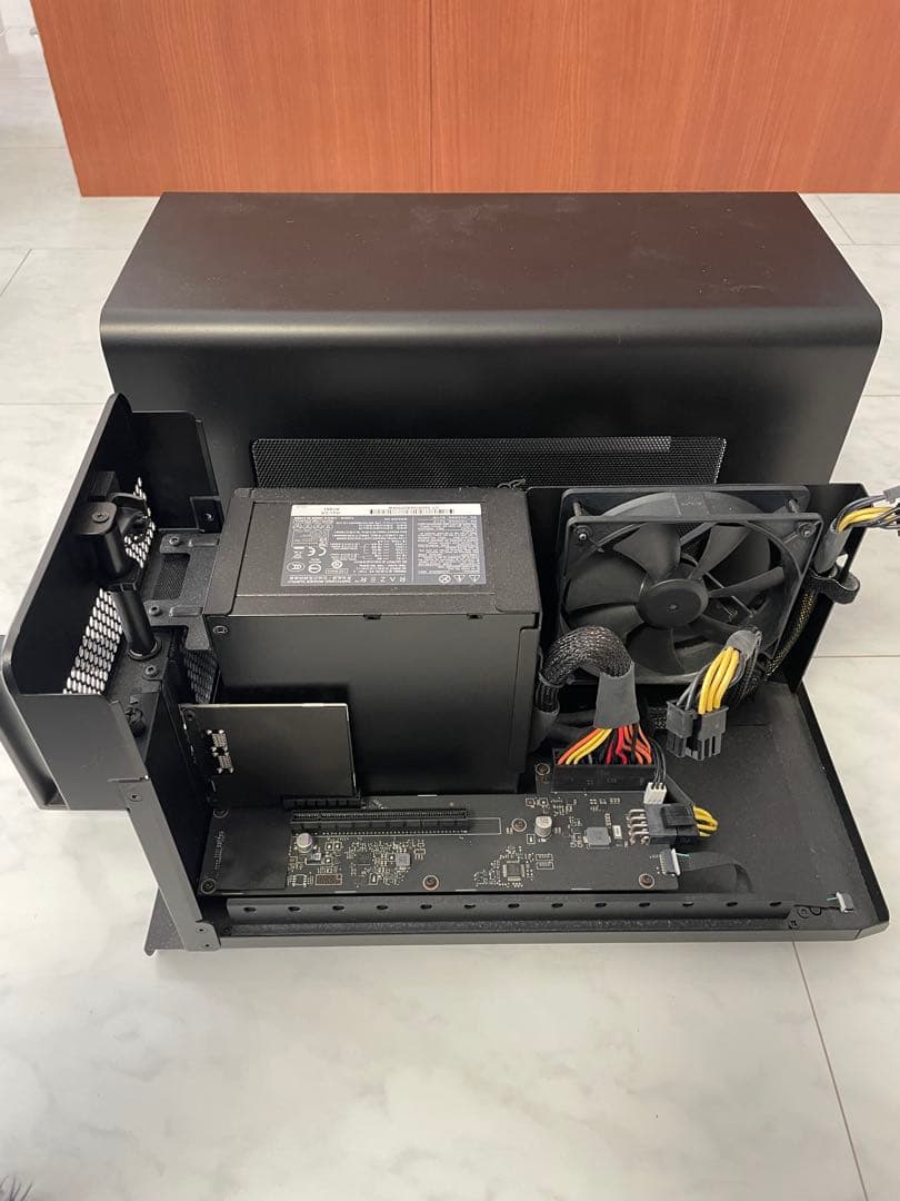 Razer Core X 外付GPU(eGPU)BOX