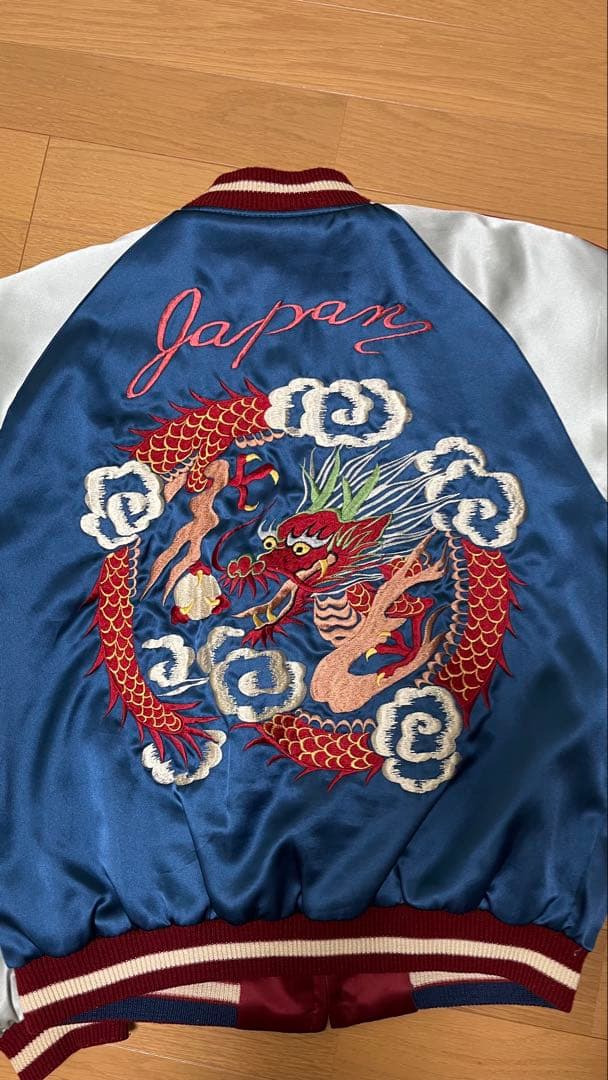 東洋エンタープライズ　リバーシブルスカジャン　水爆柄