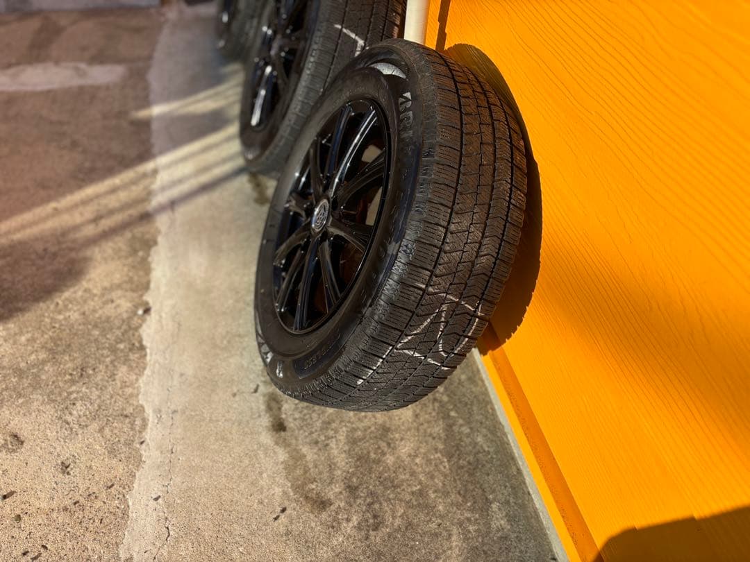 ブリヂストン 15インチ スタッドレスタイヤ ホイールセット