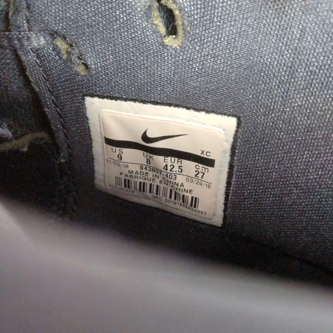 メンズ☆ナイキ　カイリー4　EP　スニーカー　27cmブラック＆ゴールド　バスケ