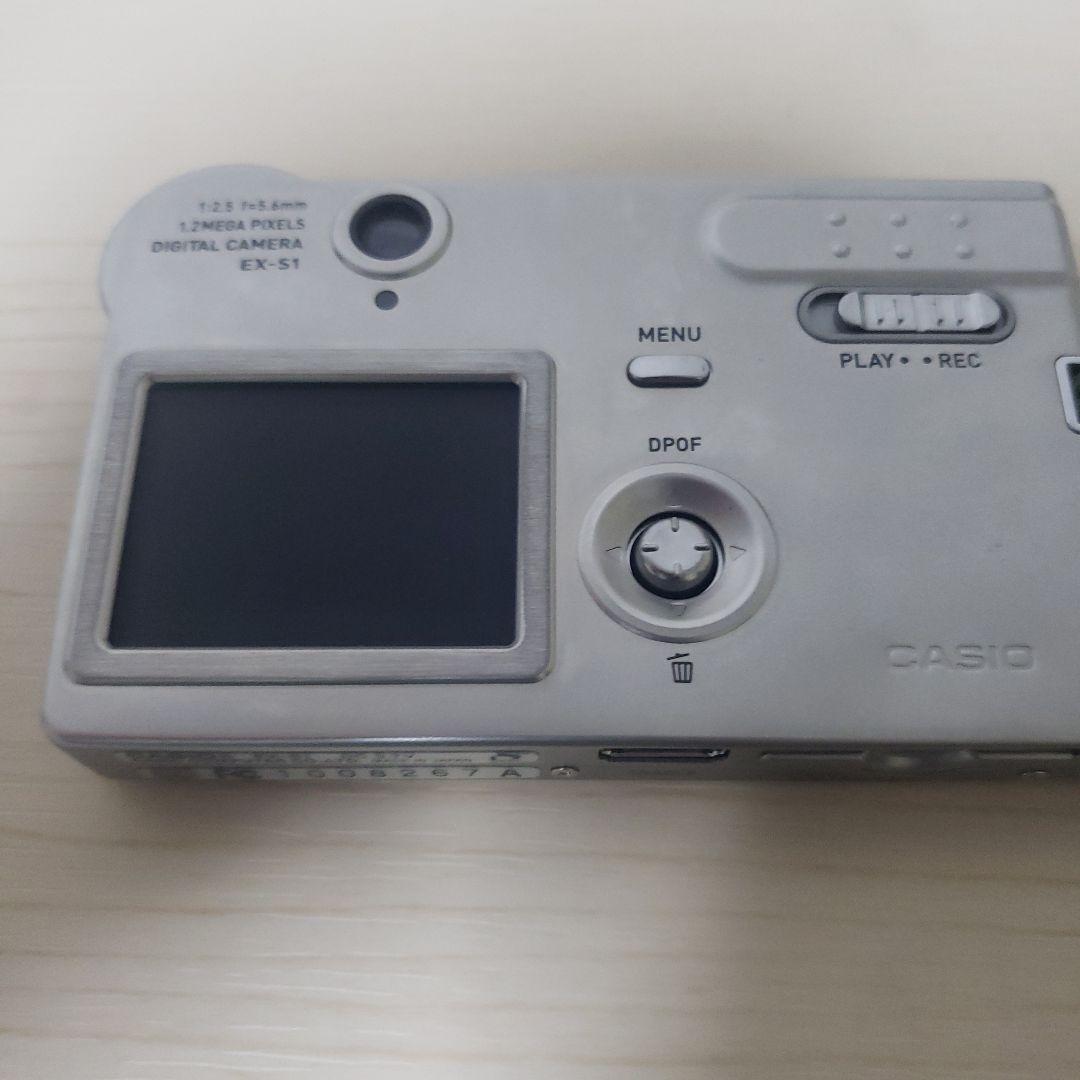 ★美品　CASIO EXILIM デジタルカメラ 充電器付き EX-S1 レトロ