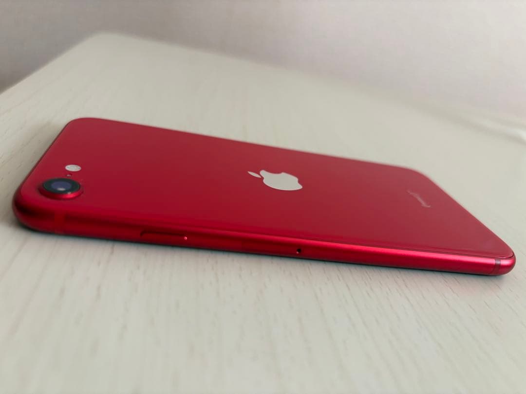 iPhone SE (第2世代) product red