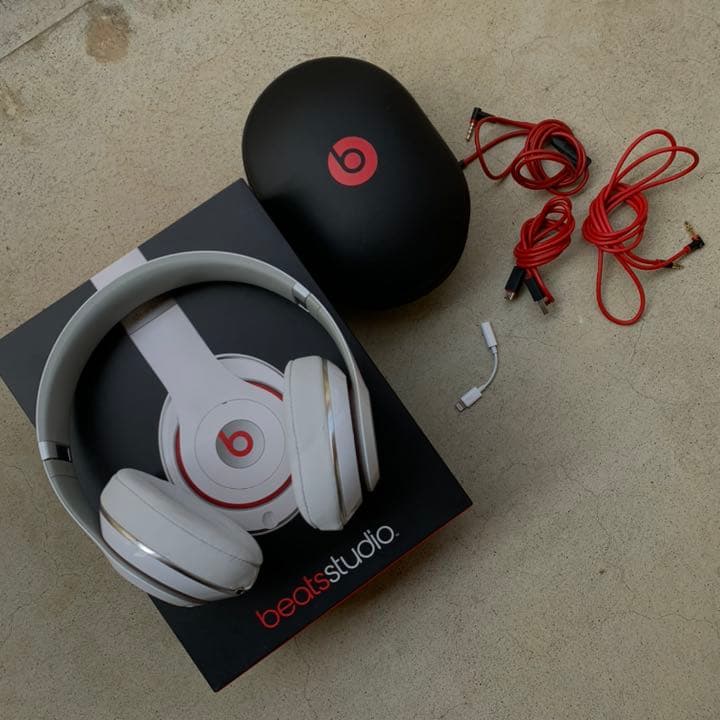 ヘッドホン Beats studio 有線