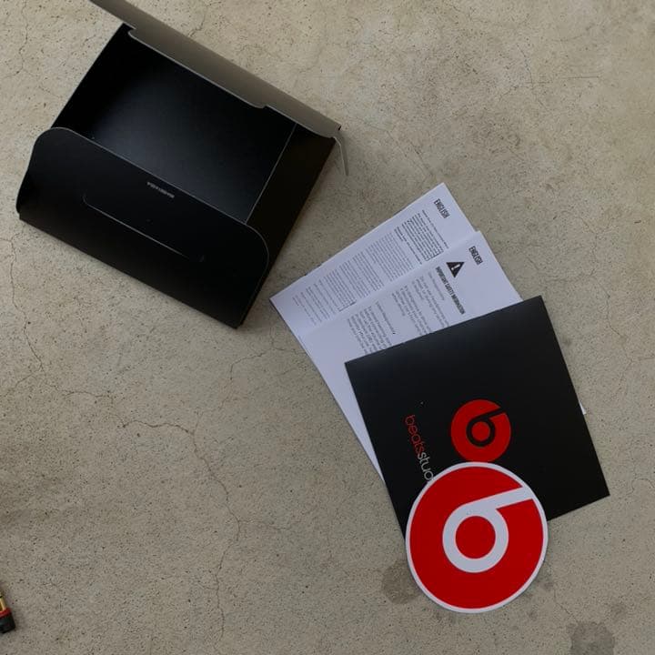 ヘッドホン Beats studio 有線