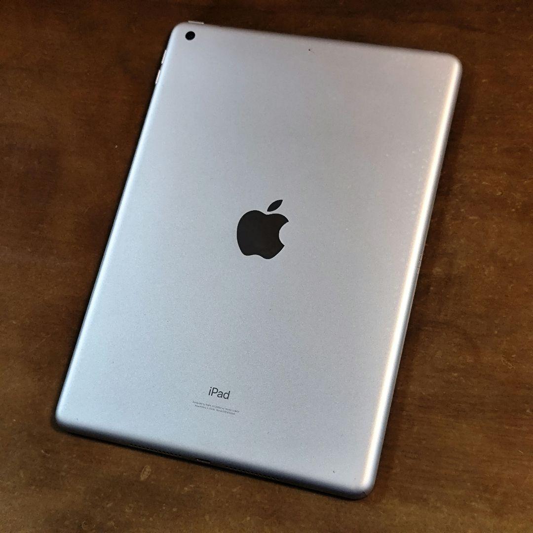 iPad 第9世代 WiFiモデル シルバー フルセット