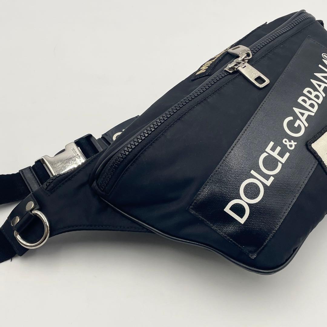 【美品】DOLCE&GABBANA ロゴプリント ベルトバッグ クロスボディ黒