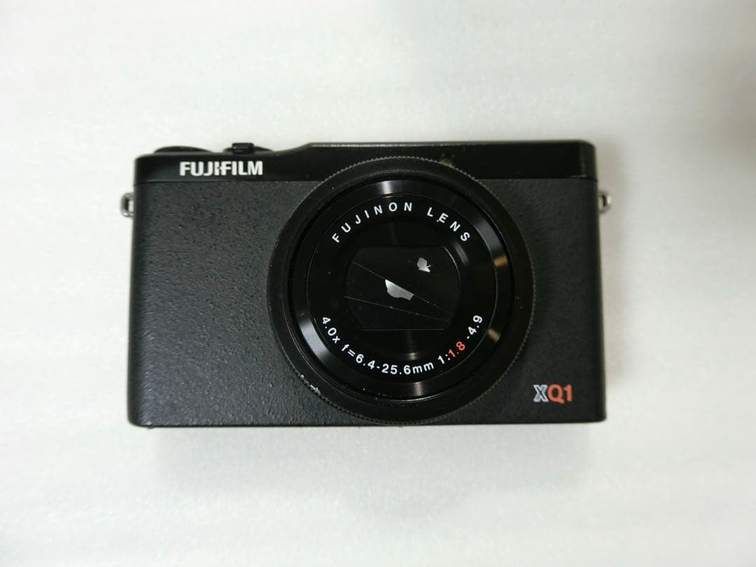 FUJIFILM XQ1 コンパクトデジタルカメラ
