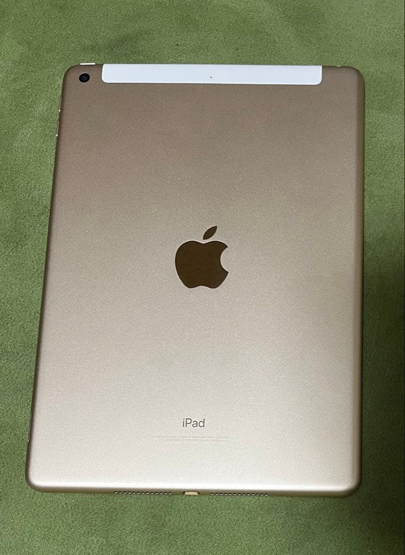 iPad 32GB ゴールド 第5世代