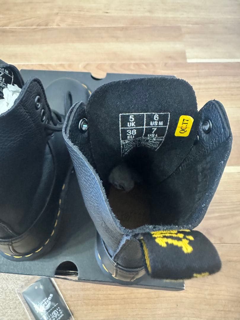 靴 MM6 x Dr. Martens