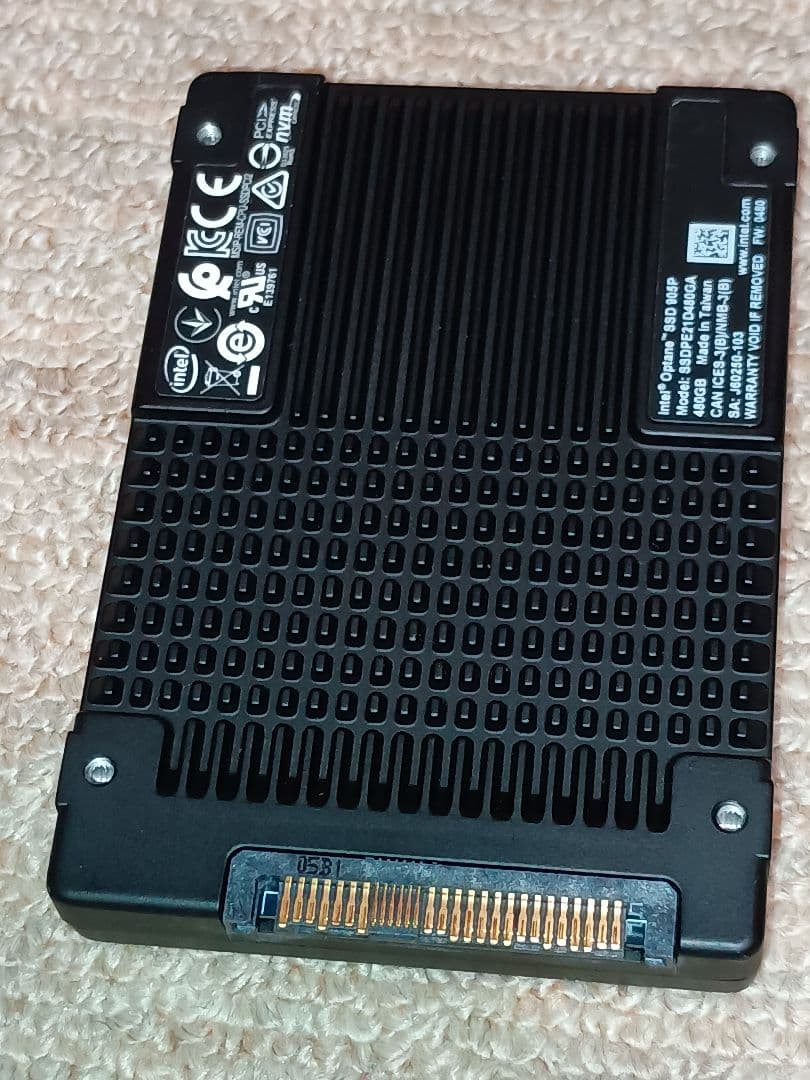 Intel Optane SSD 905P ケーブル付き