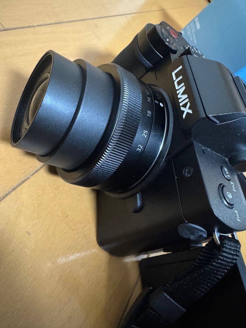 LUMIX G100D ミラーレスカメラ 本体