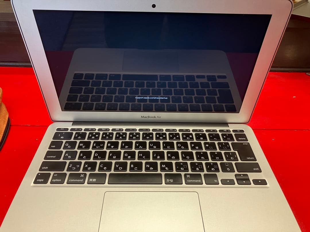 MacBook Air 11インチ　A1465 Corei7 8gb