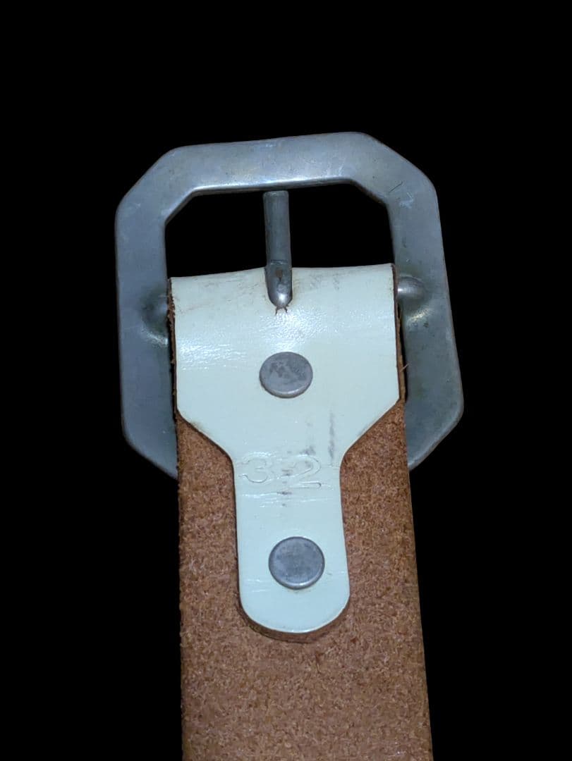 ネ*ル様 HTC シルバースタッズ×クリアストーン 32