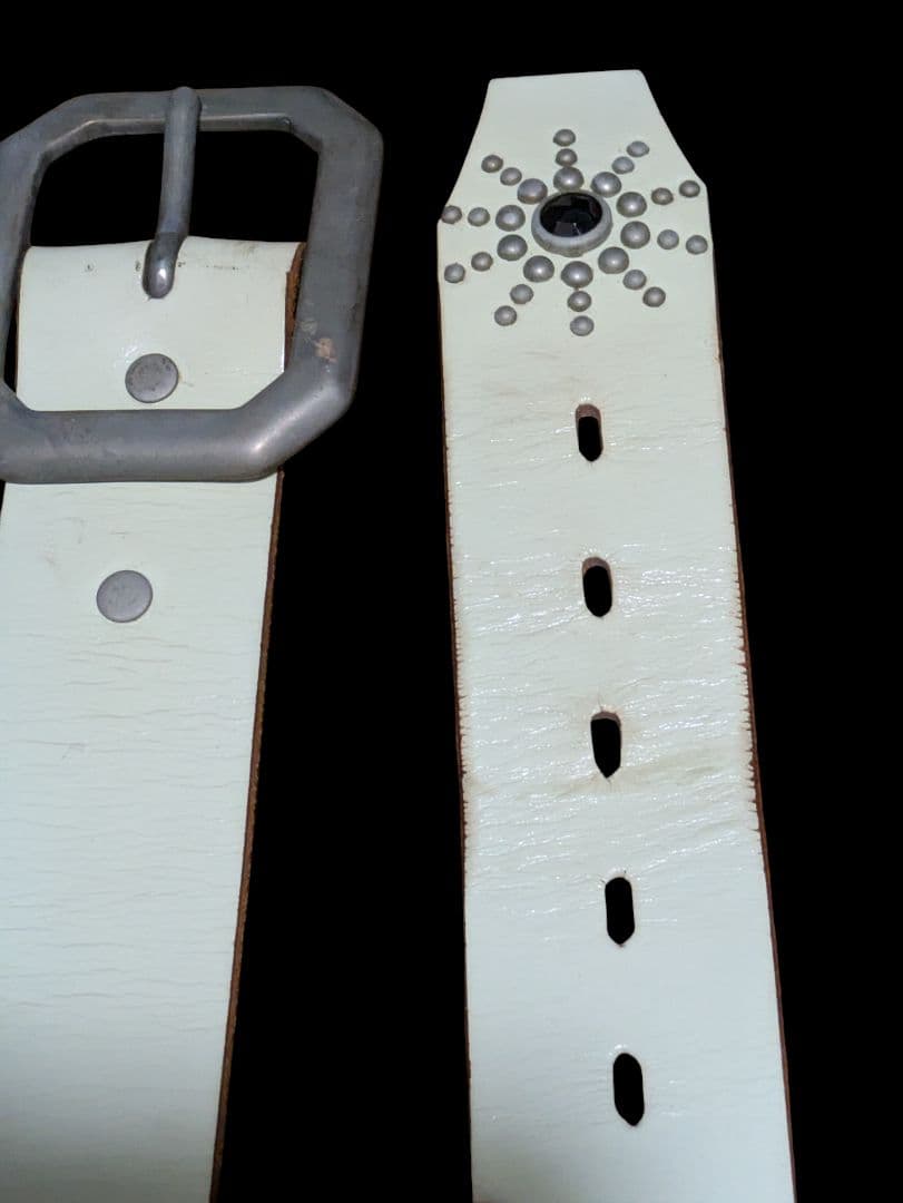 ネ*ル様 HTC シルバースタッズ×クリアストーン 32