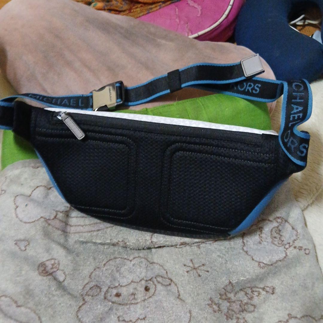 MICHEALKORS ボディバッグ・ウエストポーチ