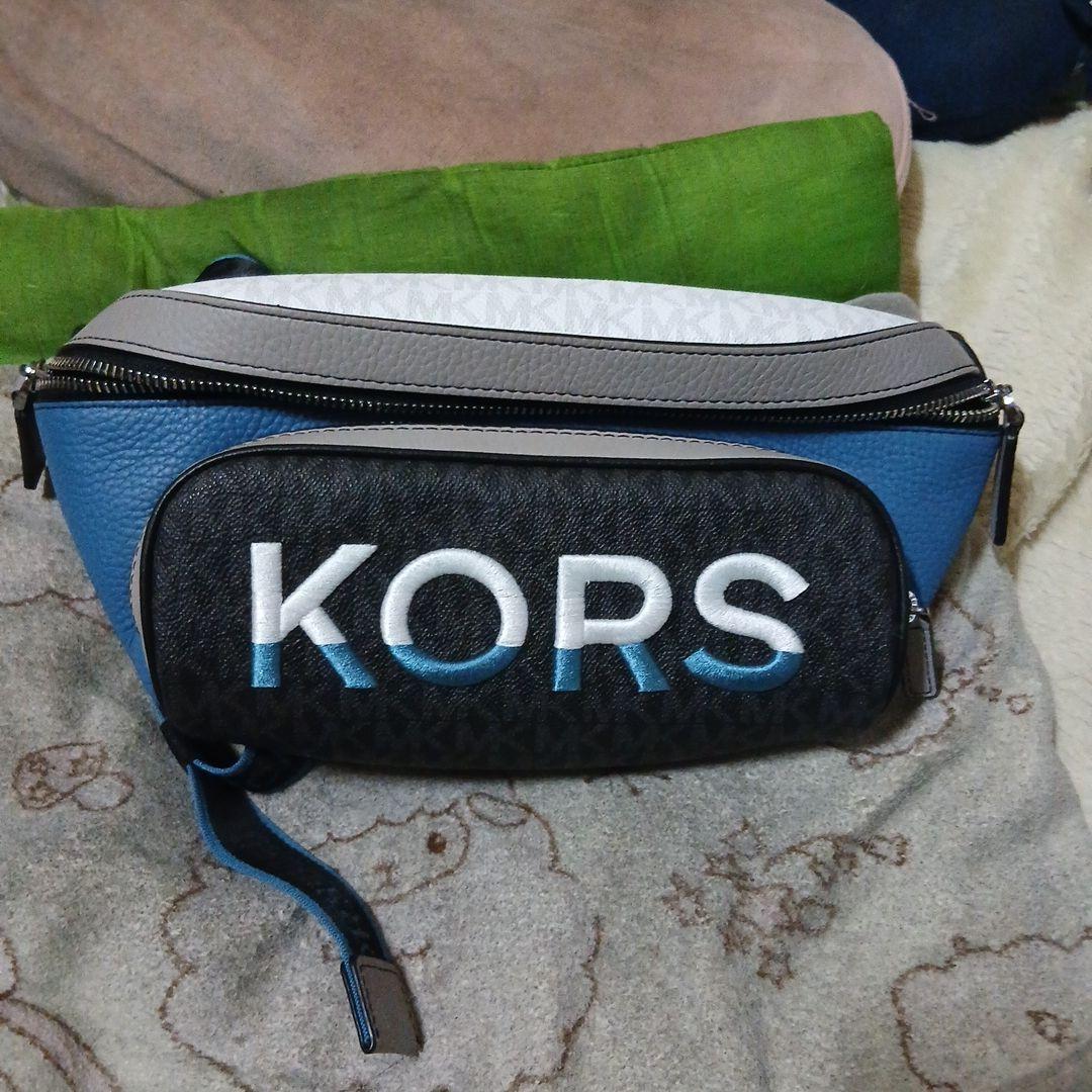 MICHEALKORS ボディバッグ・ウエストポーチ