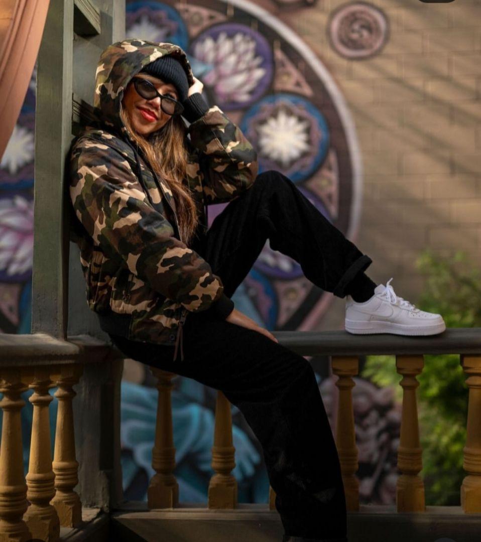 新品 ダービーオブサンフランシスコ300camo 新作ダービーJKTフーディー