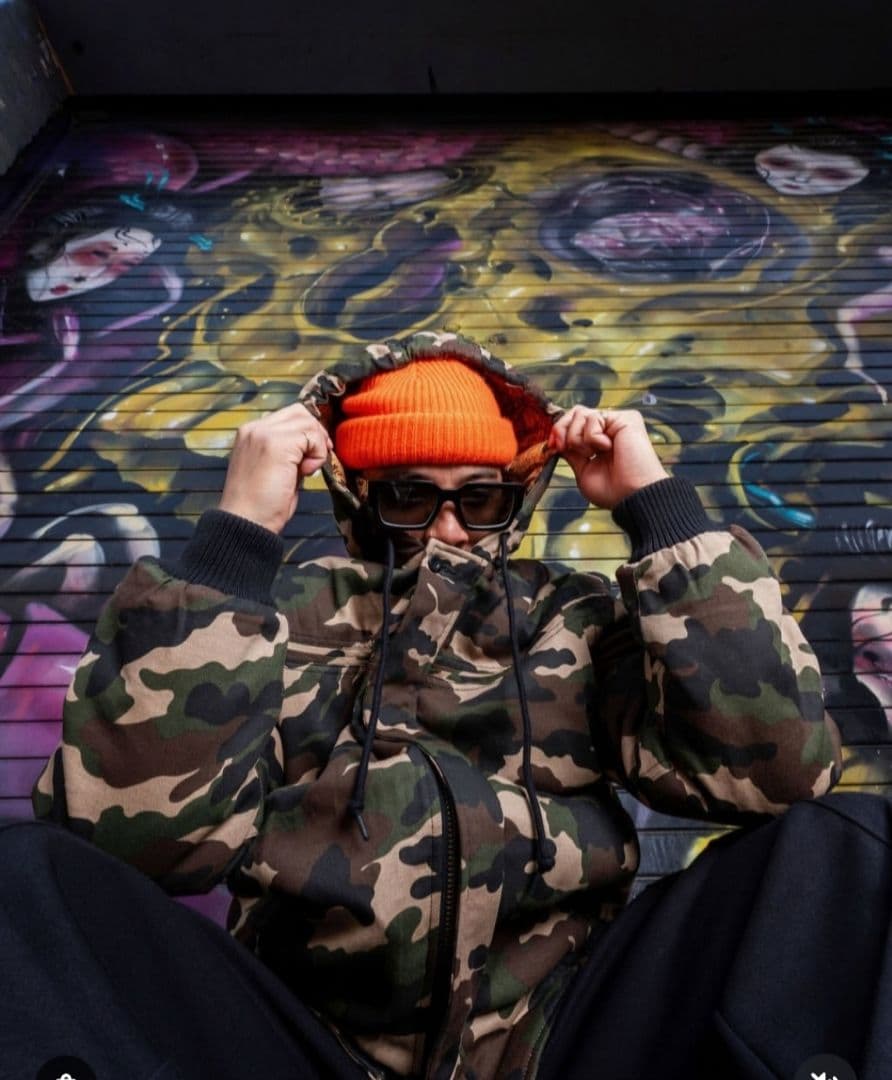 新品 ダービーオブサンフランシスコ300camo 新作ダービーJKTフーディー