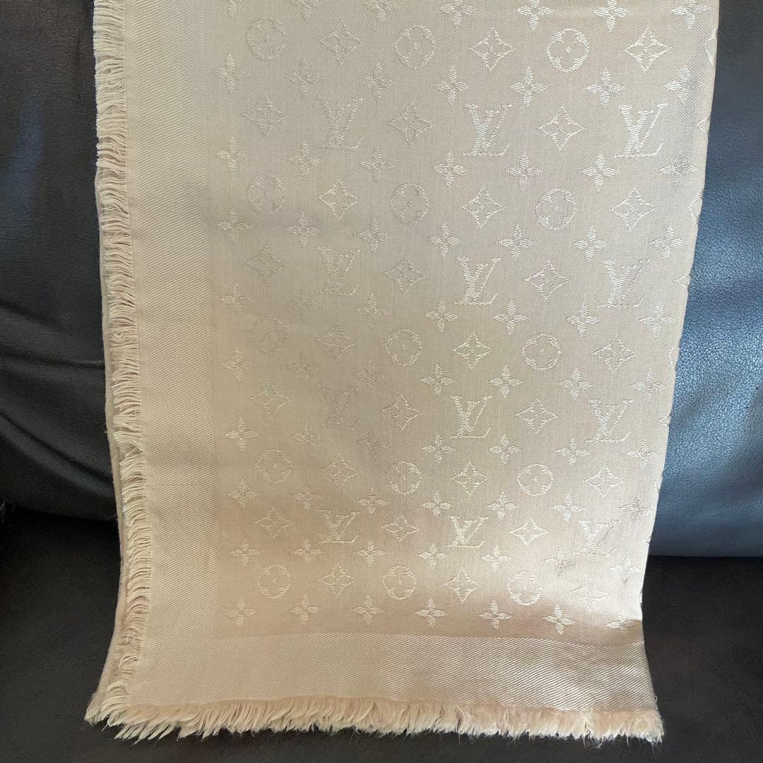 ルイヴィトンストール　LOUIS VUITTONマフラー　スカーフ　ベージュ