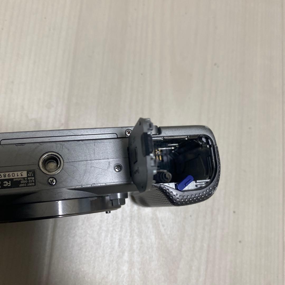 SONY α5000 シルバー ミラーレス一眼カメラ 本体（ボディのみ）