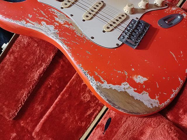 ギター FiestaRed Relic LaquerFinishStratocaster