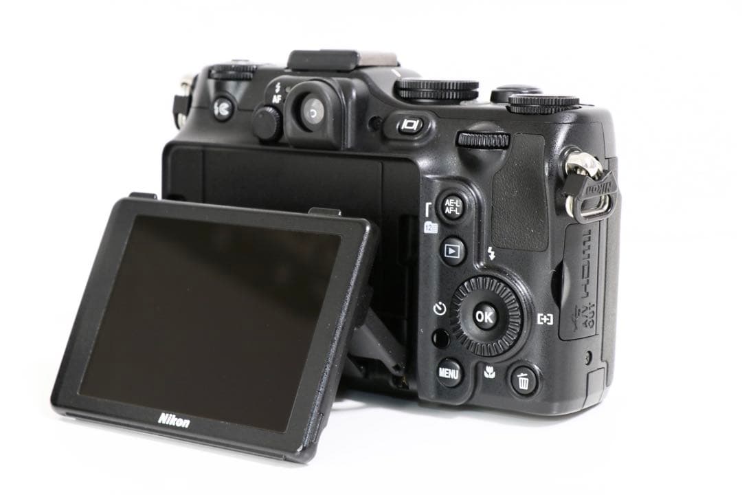 【美品】 ニコン Nikon COOLPIX P7100 《動作確認済》