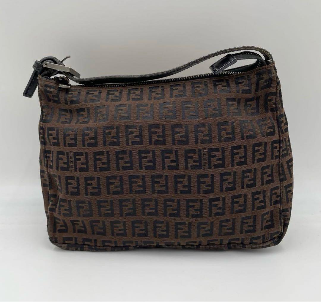 フェンディ　バッグ　FF柄