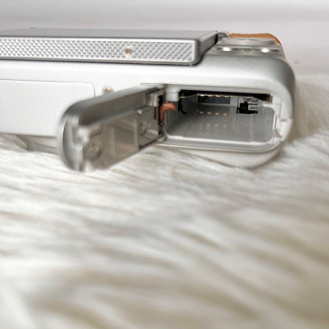 【極美品】Canon PowerShot SX740 HS シルバー