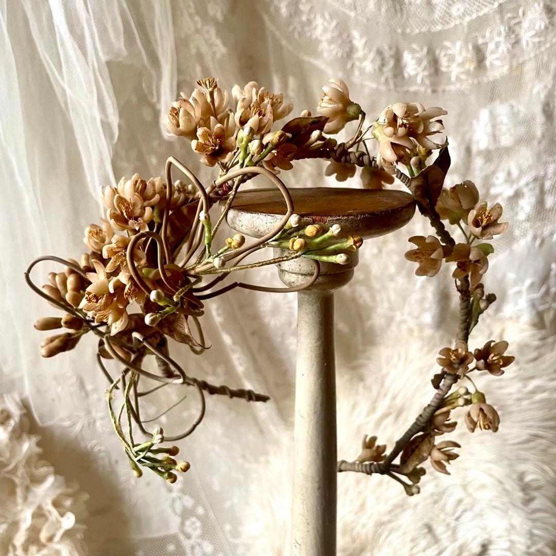 ワックスフラワーティアラ　花冠　ヘッドドレス　マリアージュ　フランスアンティーク