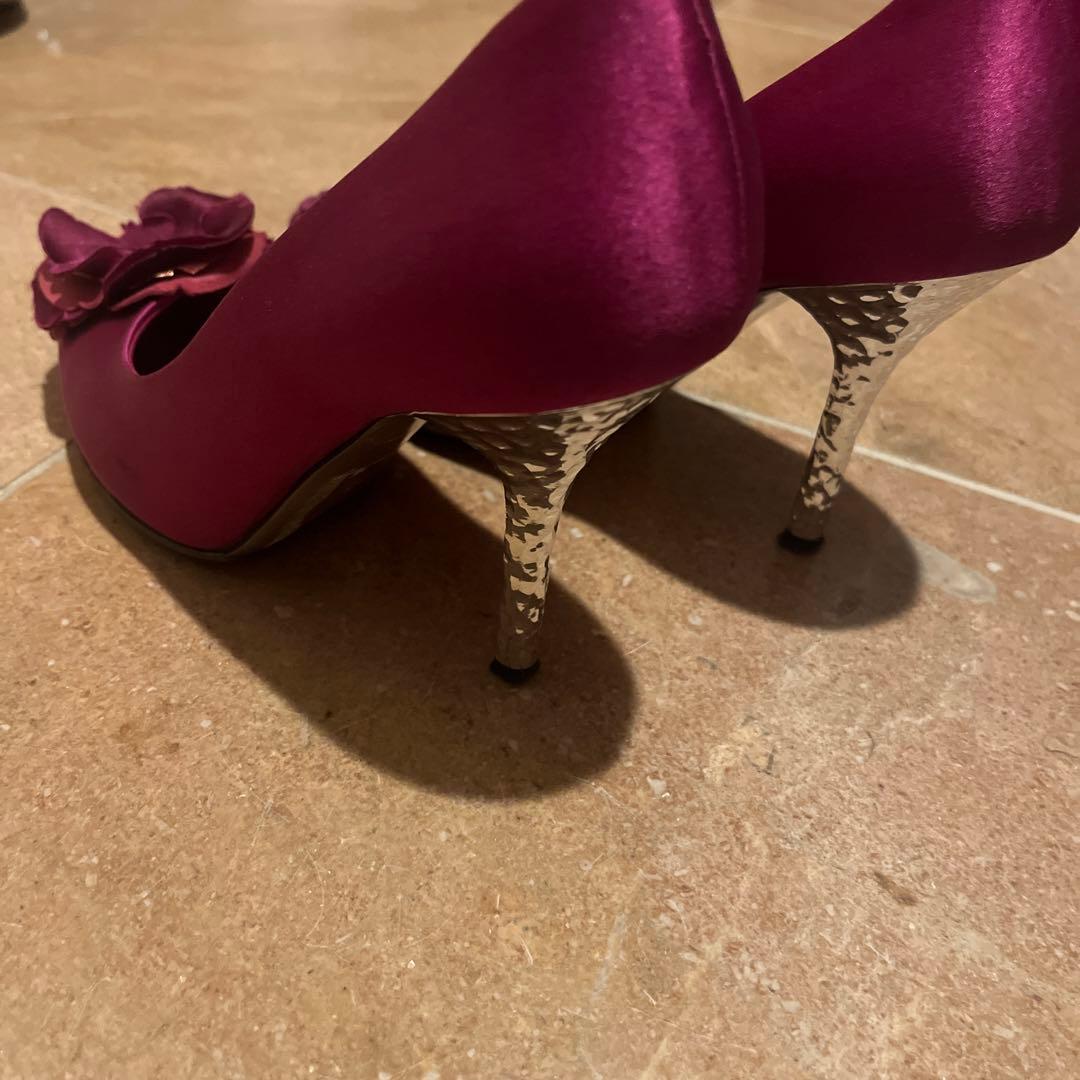 LV ルイヴィトン花飾り付き ハイヒール　35 ピンク✖️シルバー