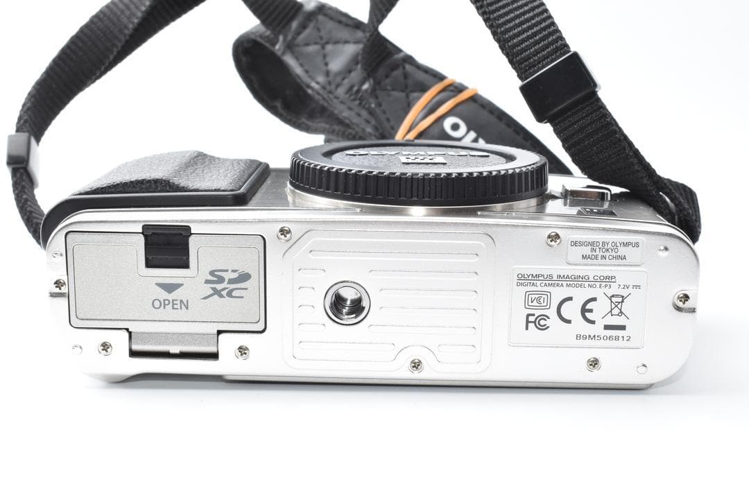 オリンパス OLYMPUS PEN E-P3 シルバー ボディ