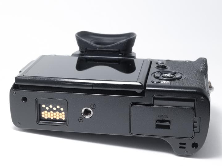 gash X-T3 バッテリーグリップ付き　バッテリー３個　元箱入り