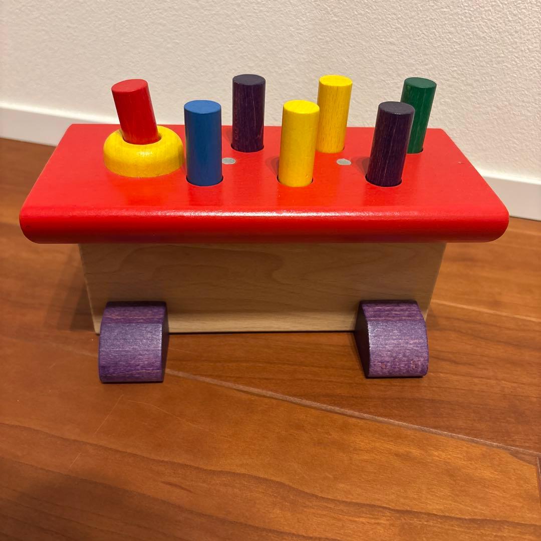 木製カラフル知育玩具 ハンマー付きNIC社