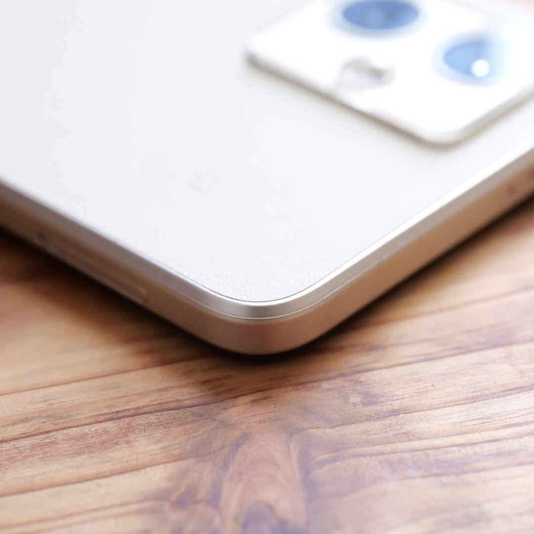 Motorola g64y　バニラクリーム　女性使用　美品