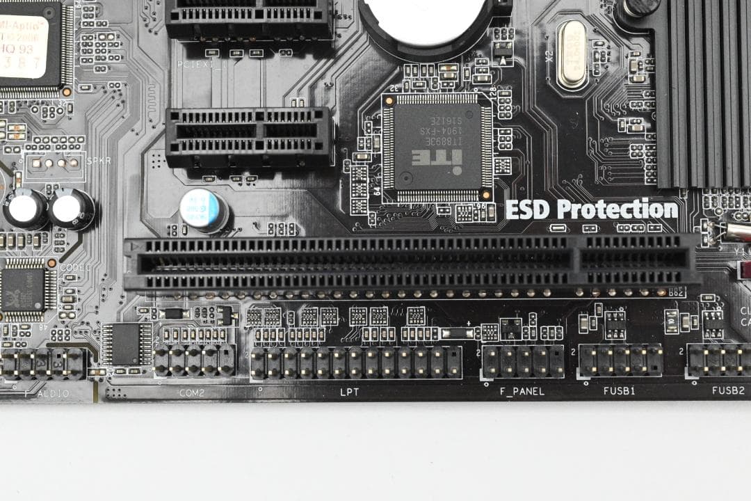 Intel Core i7-8700 3.2GHz CPU 動作確認済み