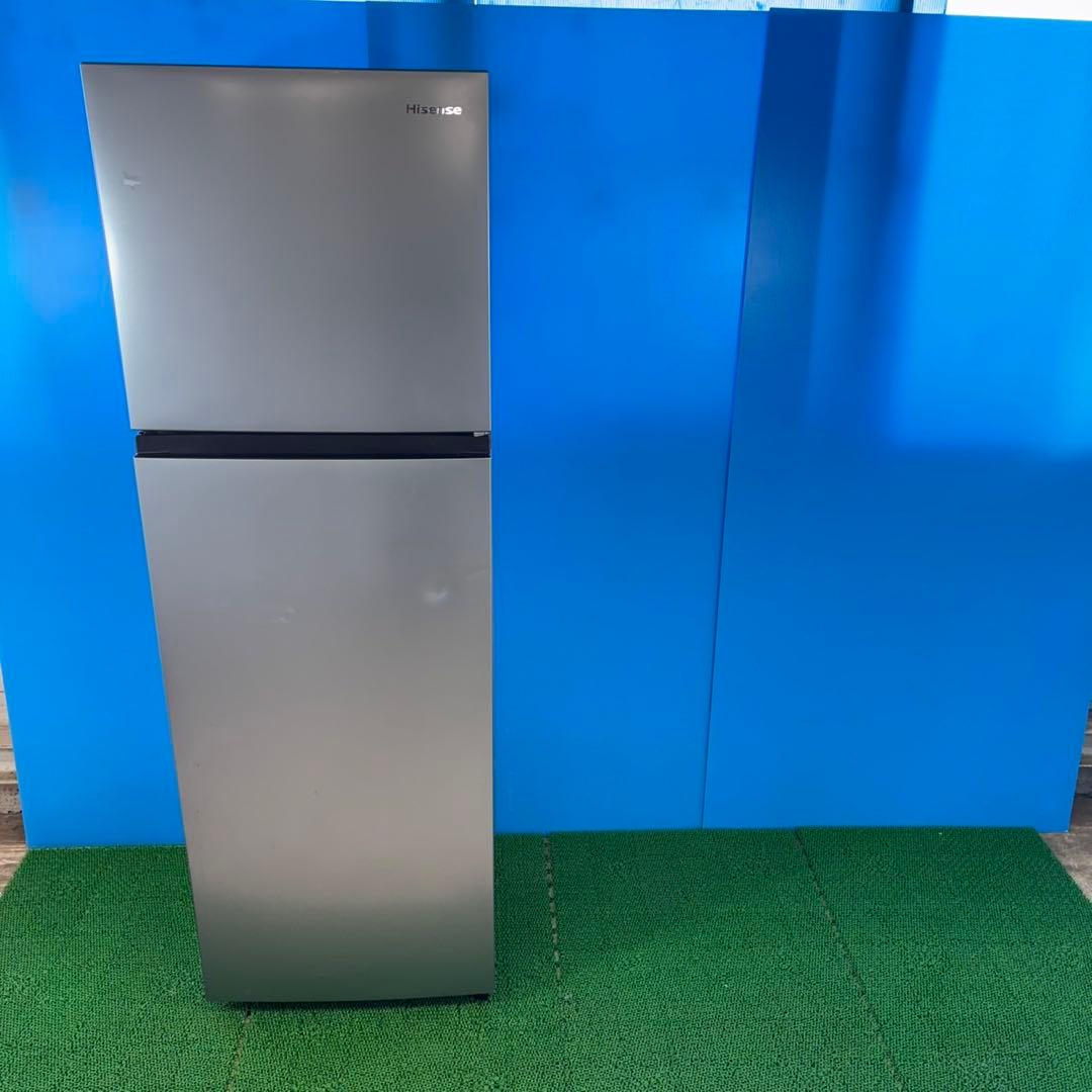 731 2024年製　中型冷蔵庫　小型　一人暮らし　2ドア　右開き　200L強