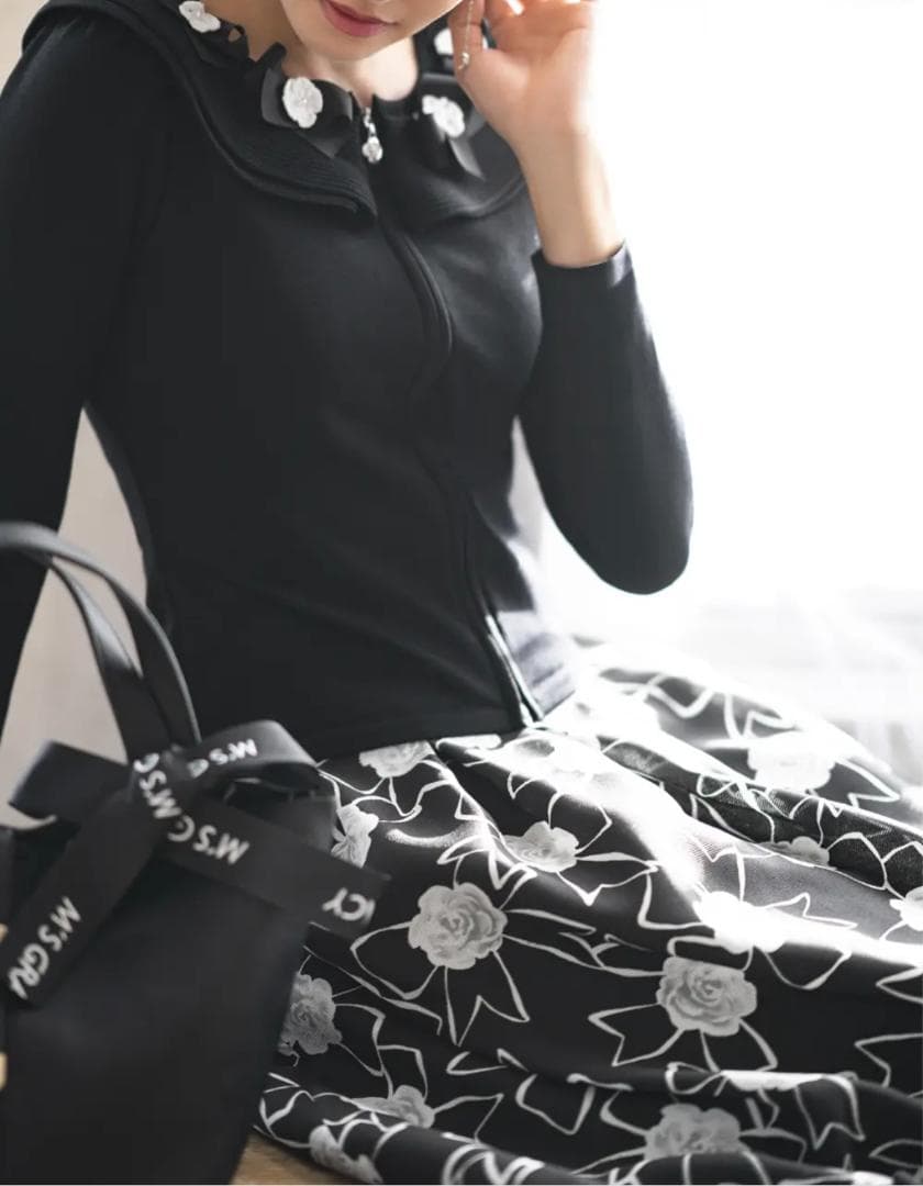 未使用M'S GRACY フラワープリント フレアスカート