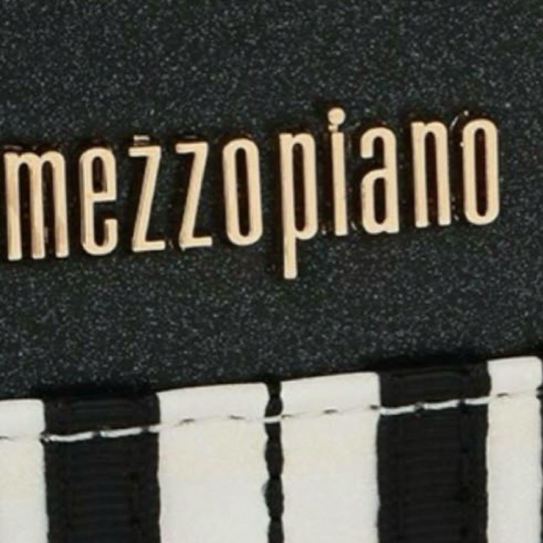 メゾピアノ ピアノ型　ショルダーバッグ