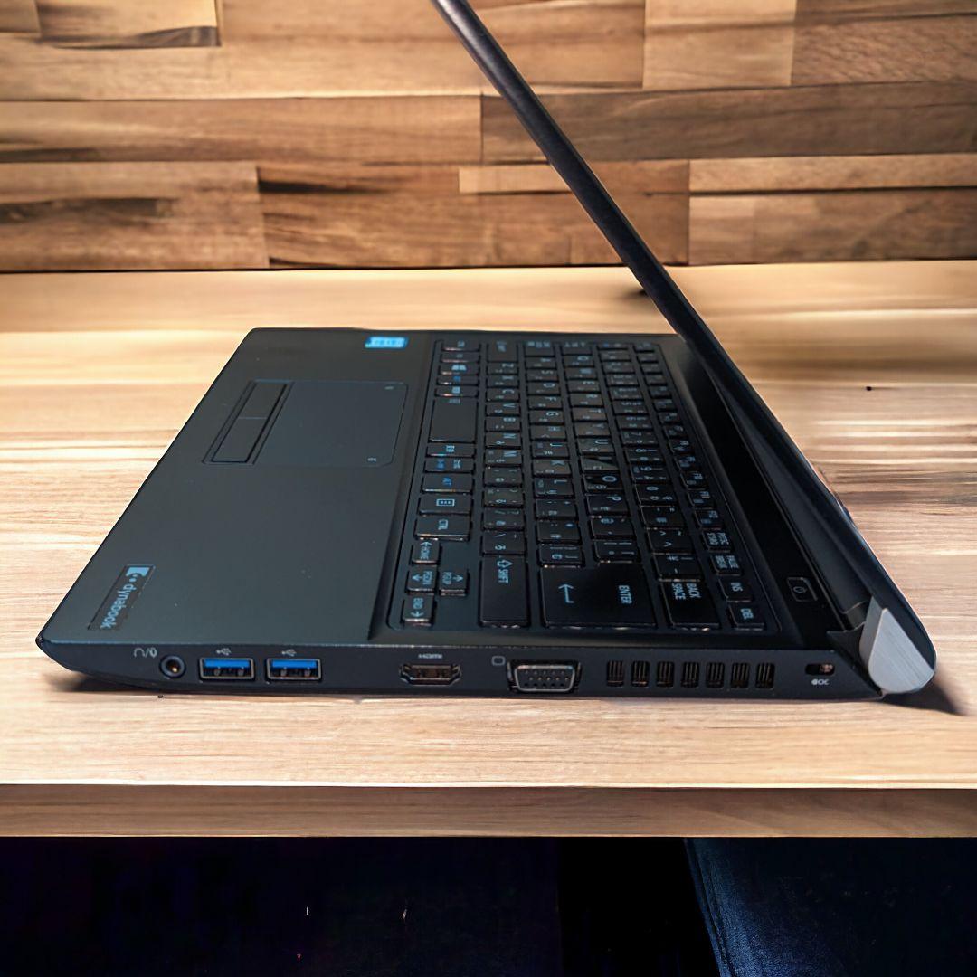 Windowsノート本体 TOSHIBA Dynabook R73/J Core i3 7100U