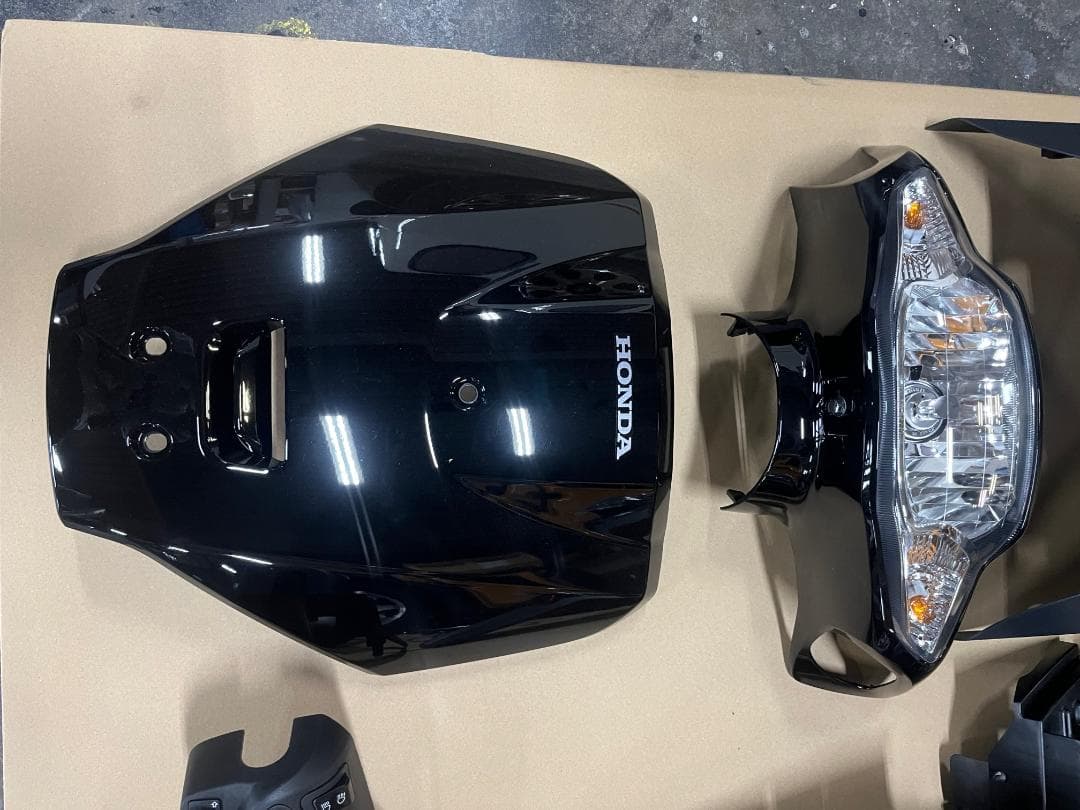 【ブラック】送料込 HONDA 新品 TACT タクト ブラック ボディ一式