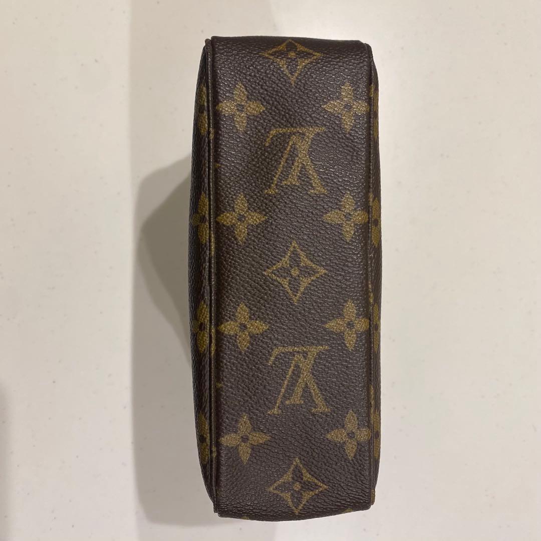 Louis Vuitton ルイヴィトン モノグラム ポーチ