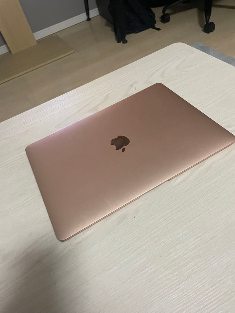 【良品】MacBook Air M1 (2020) 8GB ゴールド